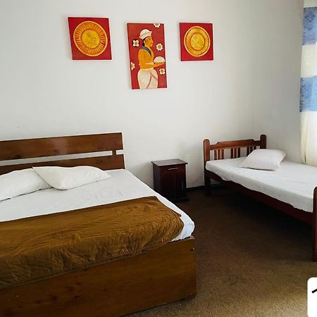 Sky Beam Hotel Канди Екстериор снимка