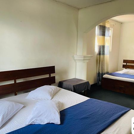 Sky Beam Hotel Канди Екстериор снимка