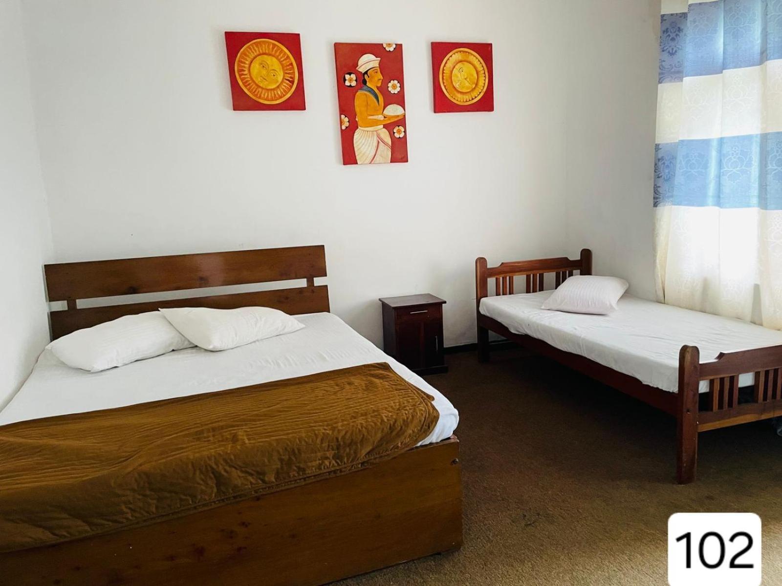 Sky Beam Hotel Канди Екстериор снимка