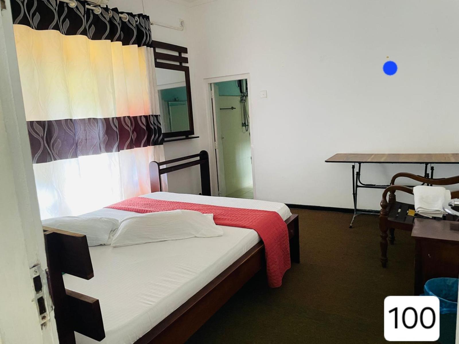 Sky Beam Hotel Канди Стая снимка